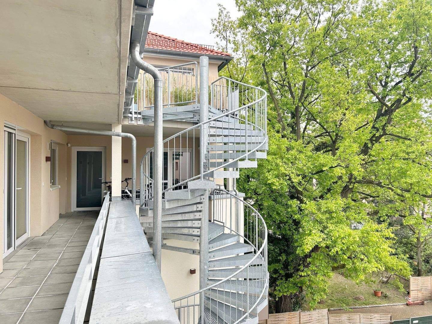 ***WOHLFÜHLOASE*** TOP MODERNE 1 ZIMMER WOHNUNG MIT EINBAUKÜCHE UND BALKON IM HERZEN VON NÜRNBERG, 90478 Nürnberg (Dutzendteich Gleißhammer Glockenhof Sankt Peter Zerzabelshof)