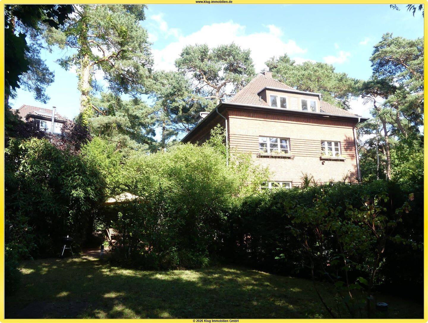 Frohnau! Elegante Komfortwohnung (1.OG+DG) in denkmalgeschützter Villa mit eigenem Garten u. Garage, 13465 Berlin (Reinickendorf Frohnau Mühlenbecker Land Hermsdorf)