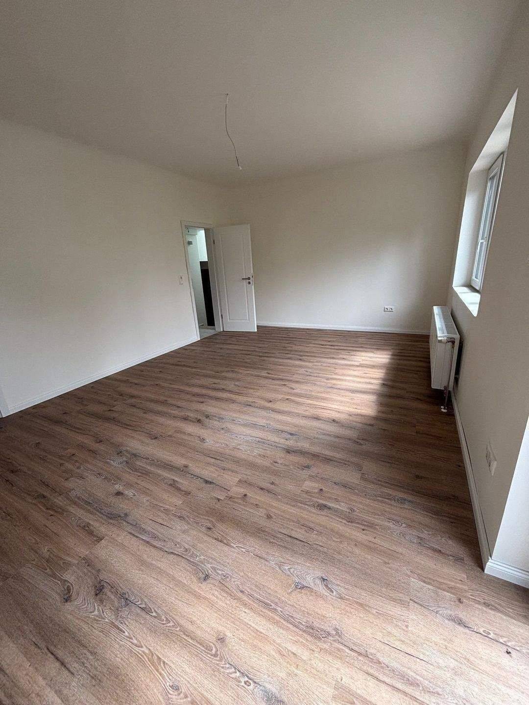 helle 3-Zimmer-Wohnung zuzüglich großem Nutzraum (51 m²), 22607 Hamburg (Altona Bahrenfeld Groß Flottbek Nienstedten Othmarschen)