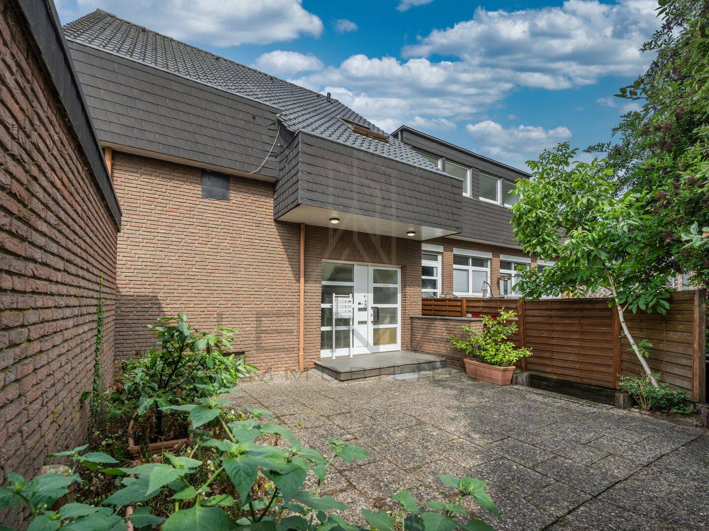 Hiddenhausen: gepflegte 2-Zimmer-Wohnung im 1. Obergeschoss, 32120 Hiddenhausen