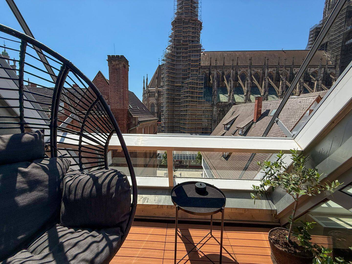 Logenplatz am Münster: Exklusive Maisonette mit 4 Loggien & direktem Münsterblick, 89073 Ulm (Mitte Oststadt)