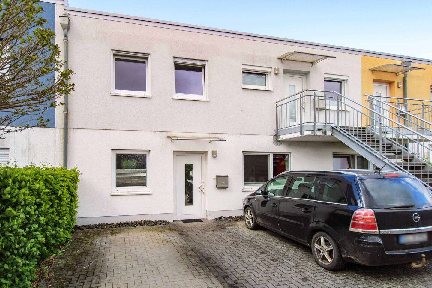 Wohnen mit Gartenidylle – charmante Erdgeschosswohnung mit Potenzial in ruhiger Lage von Haiger, 35708 Haiger