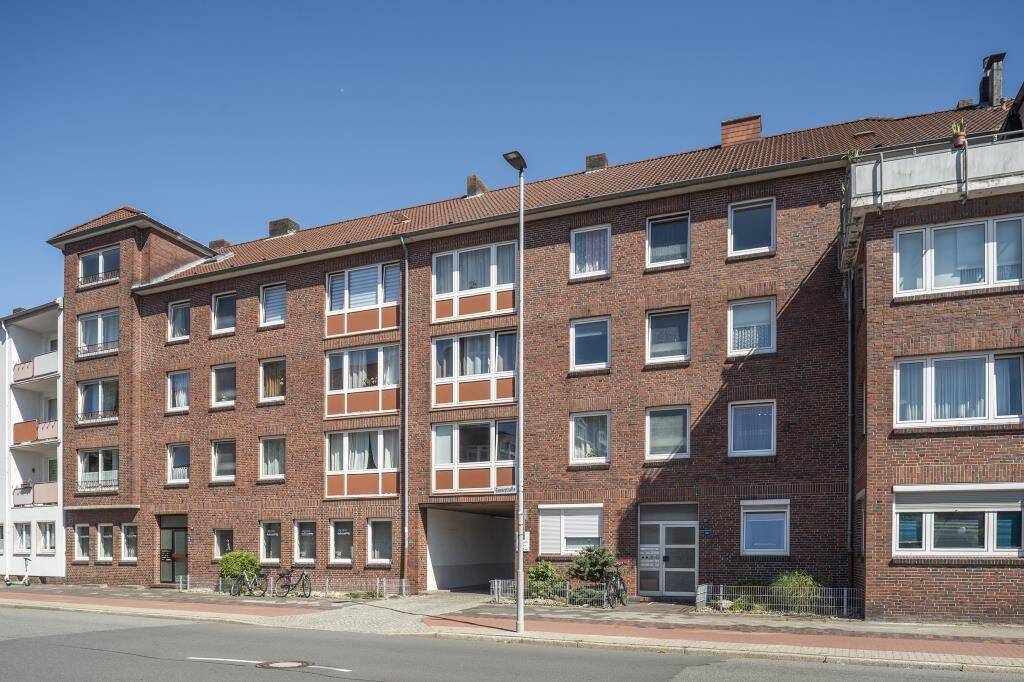 Renovierte, geräumige 3-ZKB-Wohnung in unmittelbarer Citynähe zu vermieten!, 26382 Wilhelmshaven (Bant Heppens Innenhafen Innenstadt Siebethsburg)