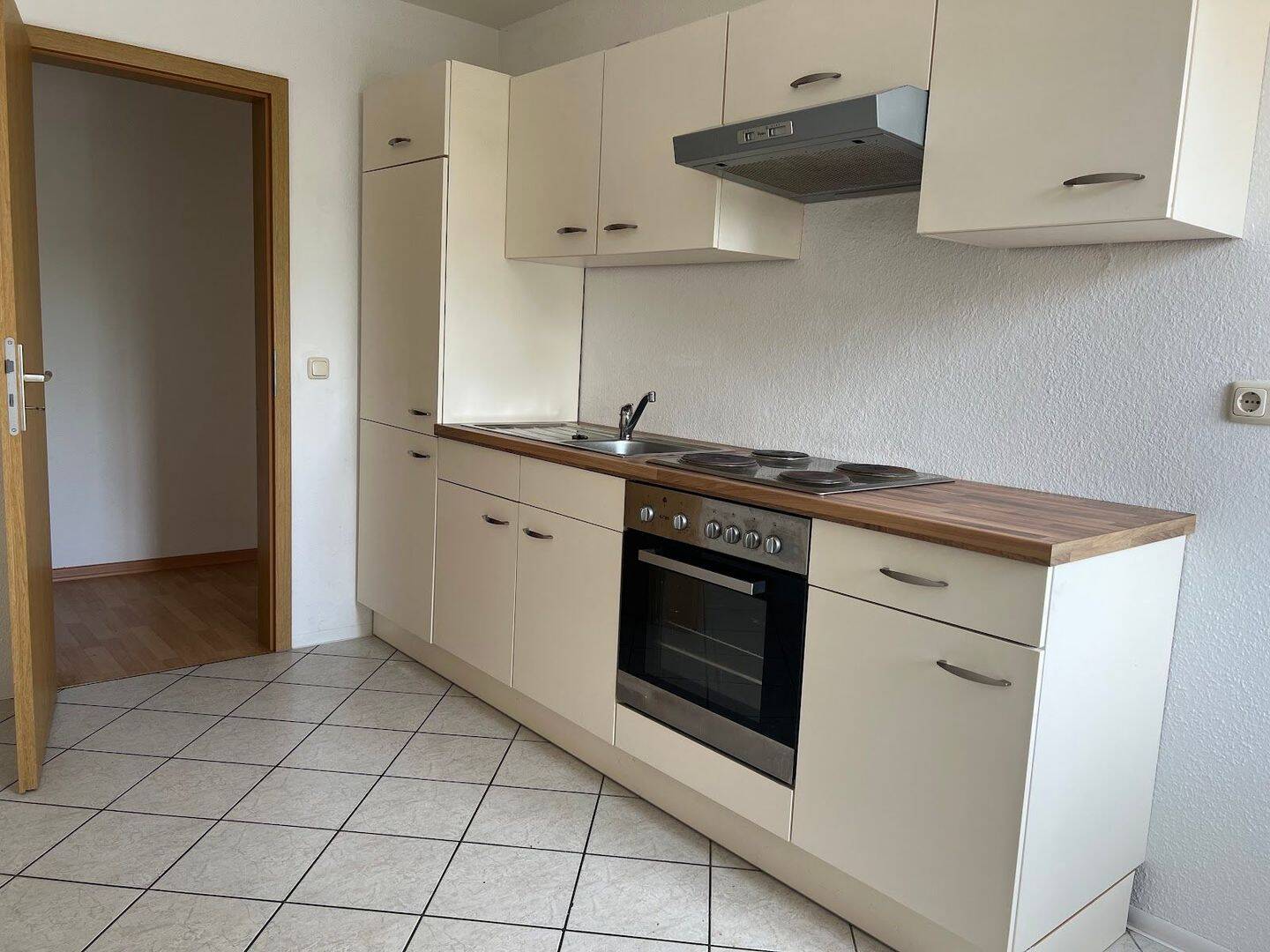 Wohlfühlnest mit Einbauküche, 9126 Chemnitz (Altchemnitz Bernsdorf Gablenz Lutherviertel Sonnenberg)