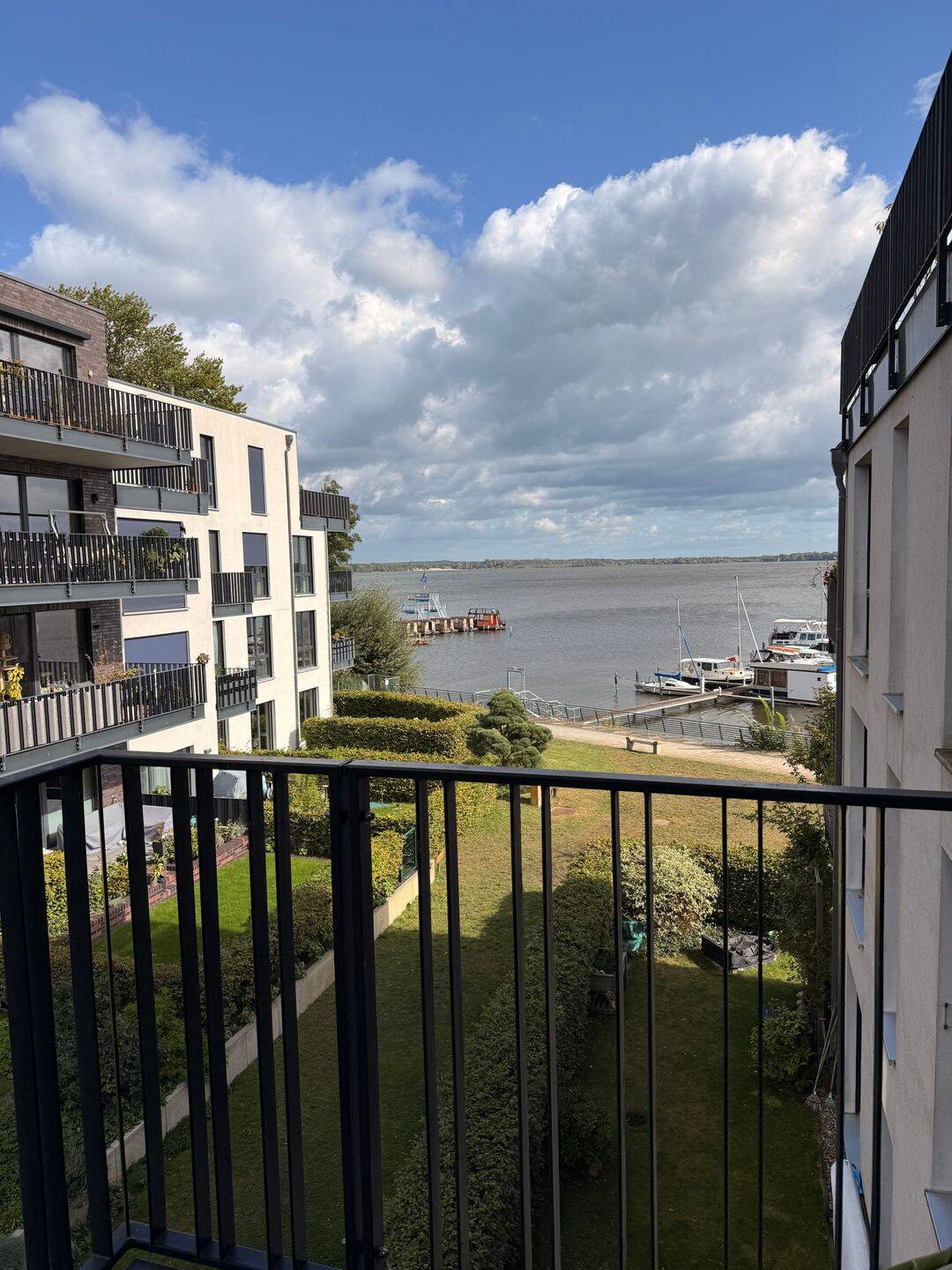 Seeblick und 20qm Balkon mit Privatstrand, 12587 Berlin (Treptow-Köpenick Friedrichshagen Kleingartenanlage Erpetal Kleingartenanlage Wiesengrund)