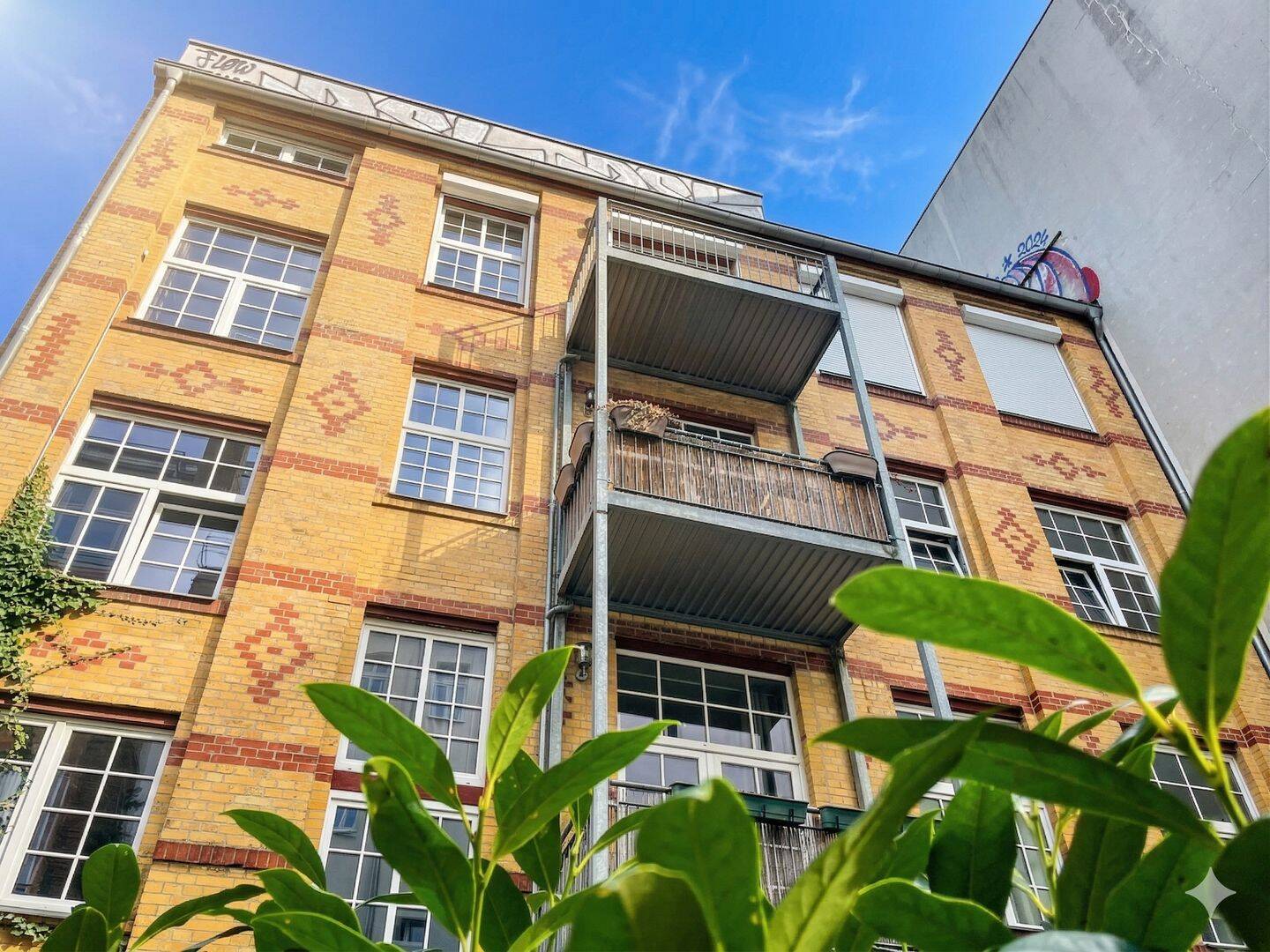 Bezugsfreie Altbauwohnung mit Loft-Charakter und Balkon, 10437 Berlin (Pankow Prenzlauer Berg)