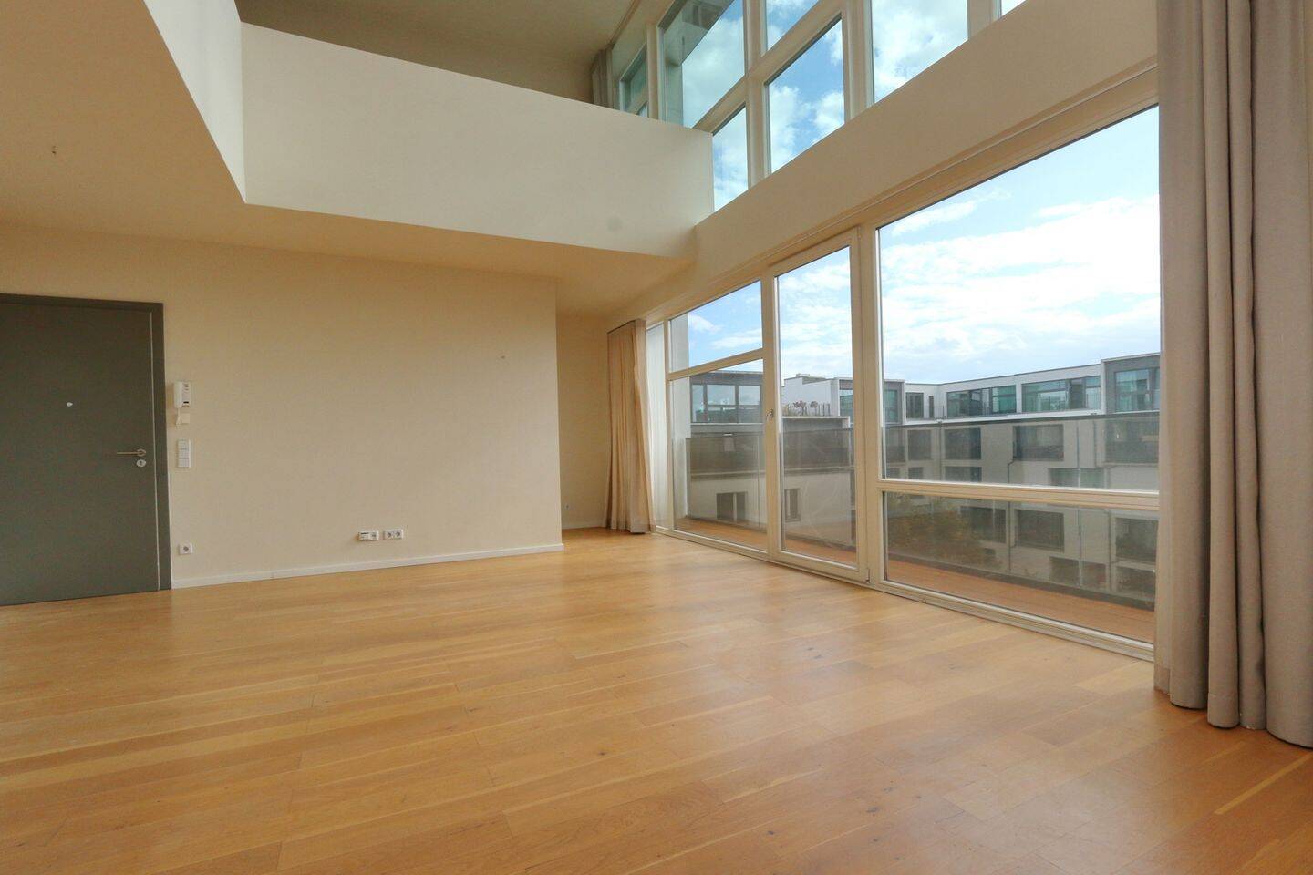 PARAGON APARTMENTS – Exklusives Penthouse über den Dächern Berlins, 10405 Berlin (Pankow Prenzlauer Berg)