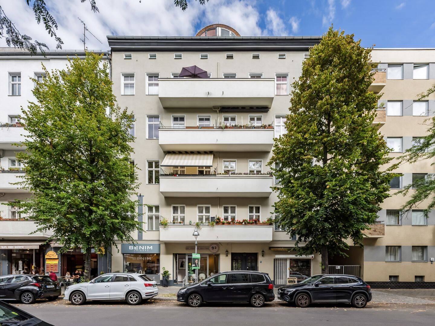 Bezugsfreie Altbauwohnung mit Balkon und Aufzug in guter Kiezlage unweit Kantstraße, 10627 Berlin (Charlottenburg-Wilmersdorf Charlottenburg)