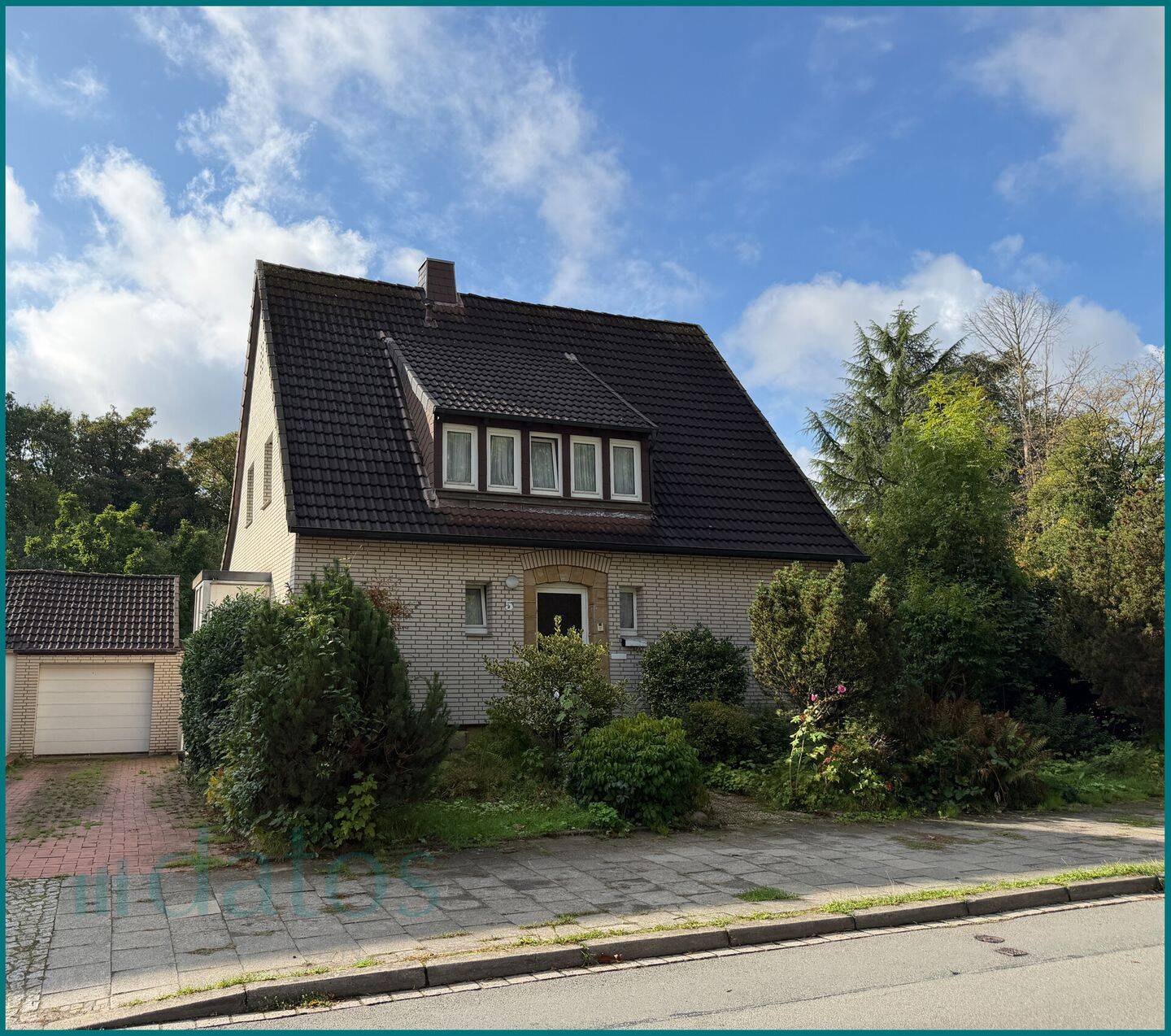Solides Einfamilienhaus in der Osnabrücker Weststadt, 49078 Osnabrück (Hellern Weststadt)