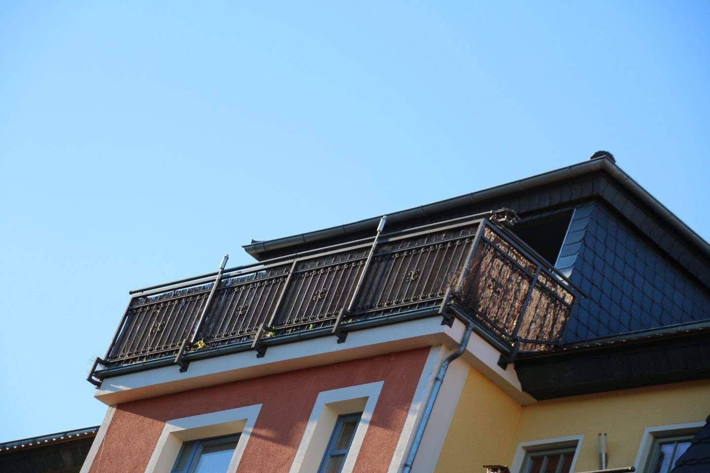 * Vollkomfort-Etagenwohnung über den Dächern Dresdens * 4-Raum !, 1159 Dresden