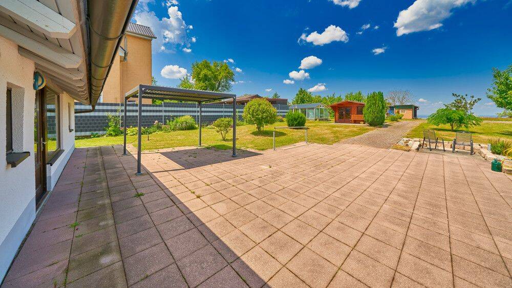 Idyllisches Wohnen im Grünen Gepflegte Doppelhaushälfte auf großem Grundstück mit Potenzial, 71543 Wüstenrot