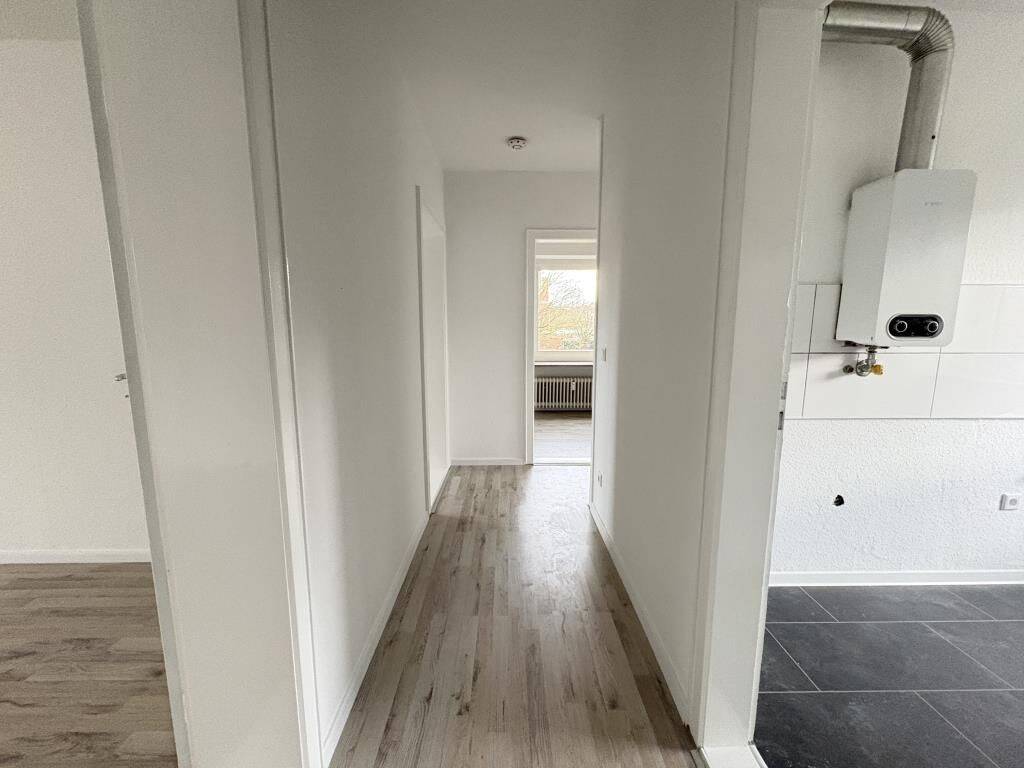 Renovierte 3-Zimmer-Wohnung mit Balkon in Geestemünde, 27570 Bremerhaven (Geestemünde)
