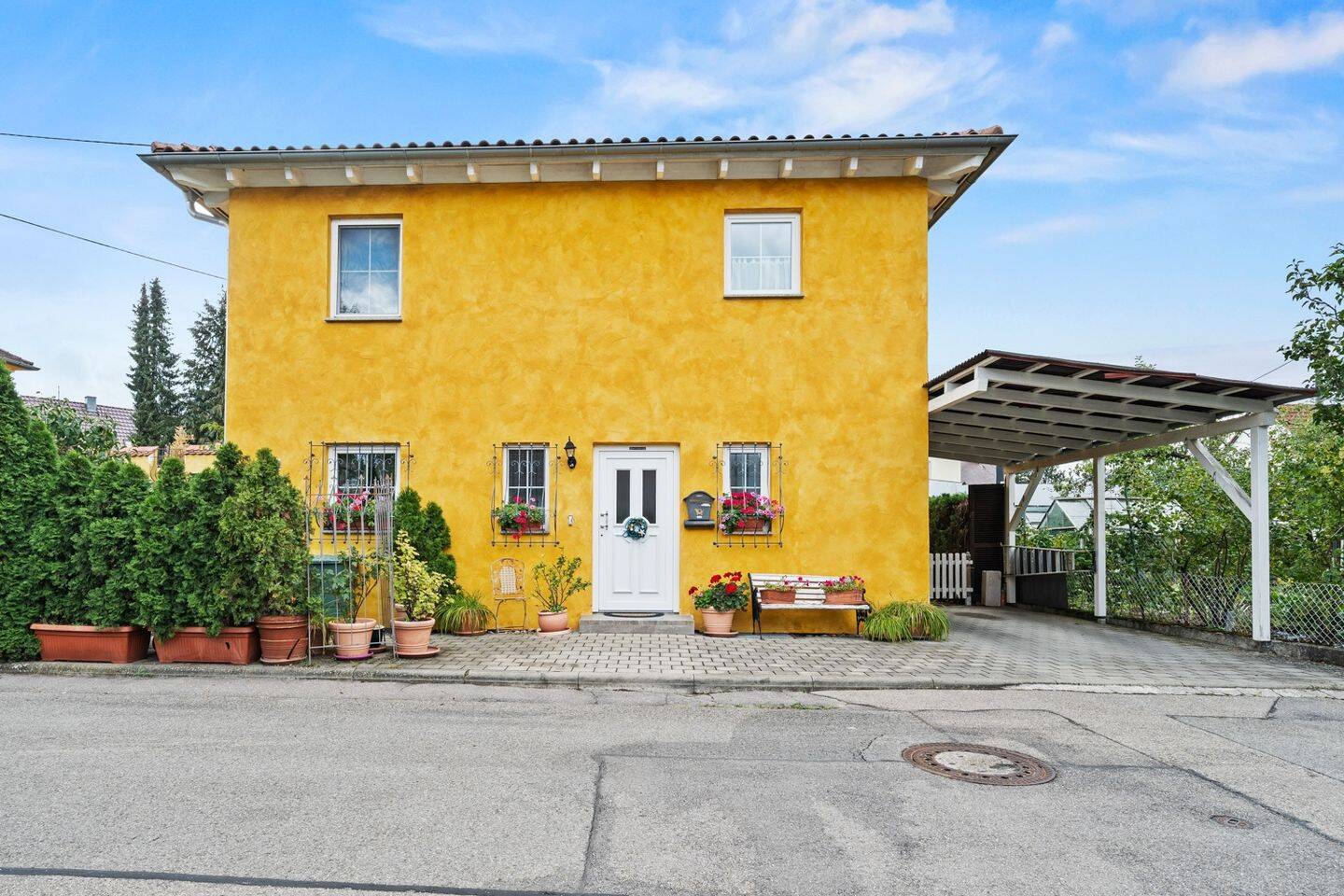 Einziehen und wohlfühlen – modernes Einfamilienhaus in Ummendorf, 88444 Ummendorf