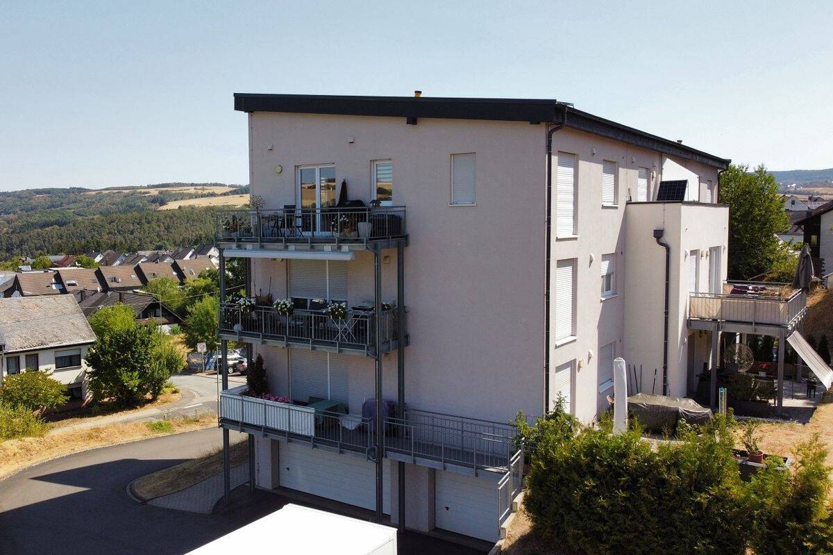 Komfortable Eigentumswohnung mit Fernblick in Pluwig, 54316 Pluwig