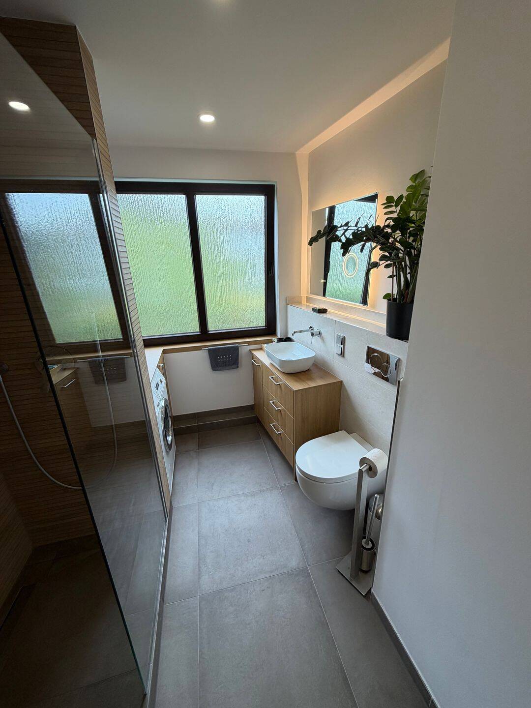 Möblierte 3-Zimmer-Wohnung mit Balkon und modernisiertem Bad in Erftstadt-Liblar, 50374 Erftstadt