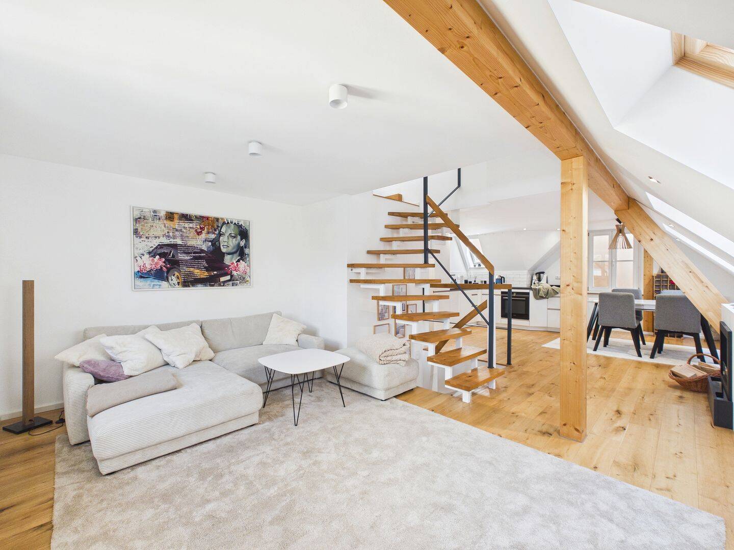 Ein Unikat in Stadtamhof – Historischer Charme trifft modernen Luxus mit Dachterrasse & Küche!, 93059 Regensburg
