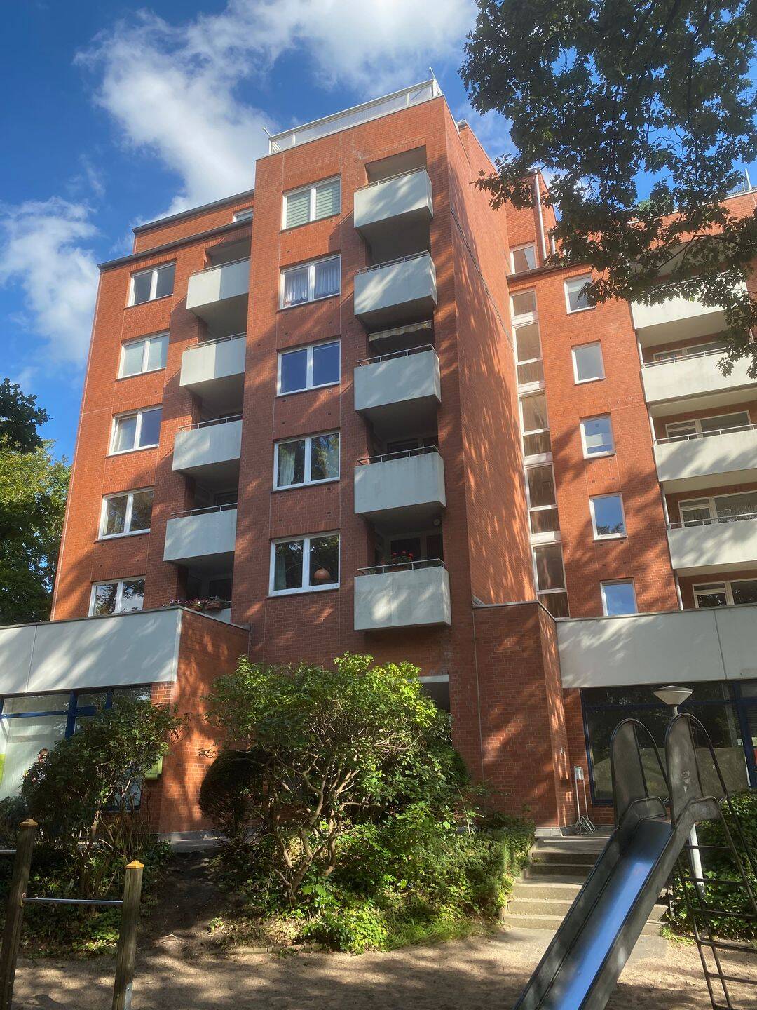 Wedel, 2-Zi.-Whg., Balkon, Fahrstuhl, zentral gelegen, 22880 Wedel