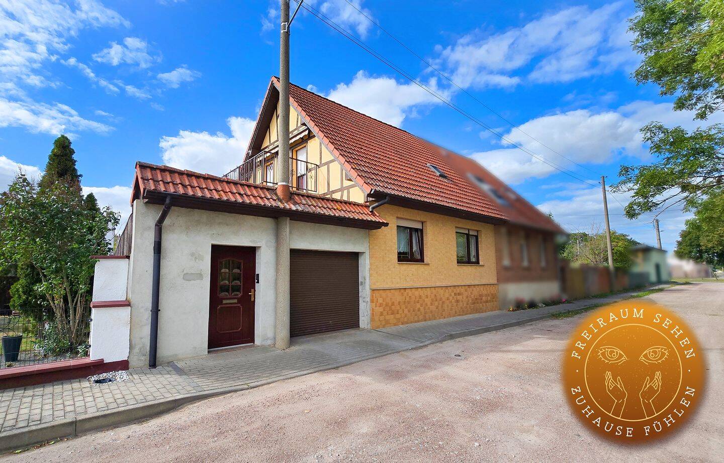 Freiraum sehen. Zuhause fühlen. – Doppelhaushälfte mit Garten, Balkon und Garage, 6369 Köthen (Anhalt)