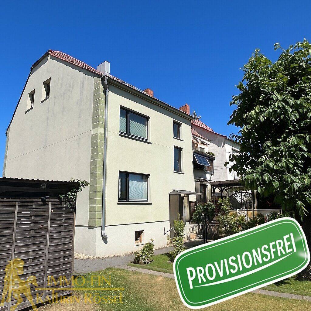 Wohnen mit Weitblick: Dachgeschosswohnung mit eigenem Garten und Büro, 2943 Weißwasser/O.L.