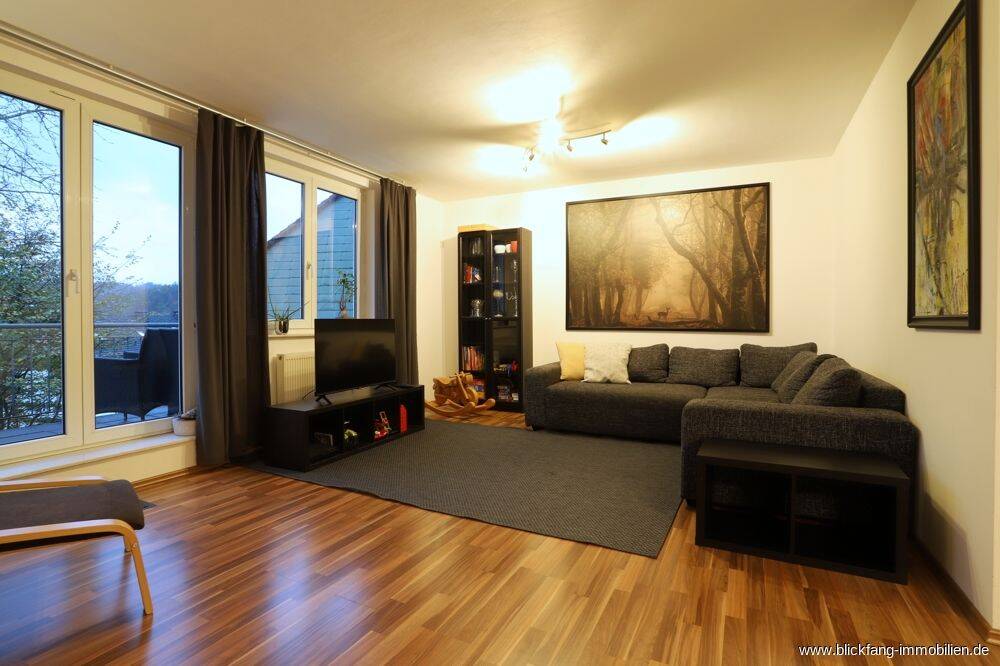 EG-Wohnung (Hochparterre) zu 83 qm, Balkon, 3 Zim., Einbauküche, Abstellraum, Stellpl. in Arnsberg!, 59821 Arnsberg