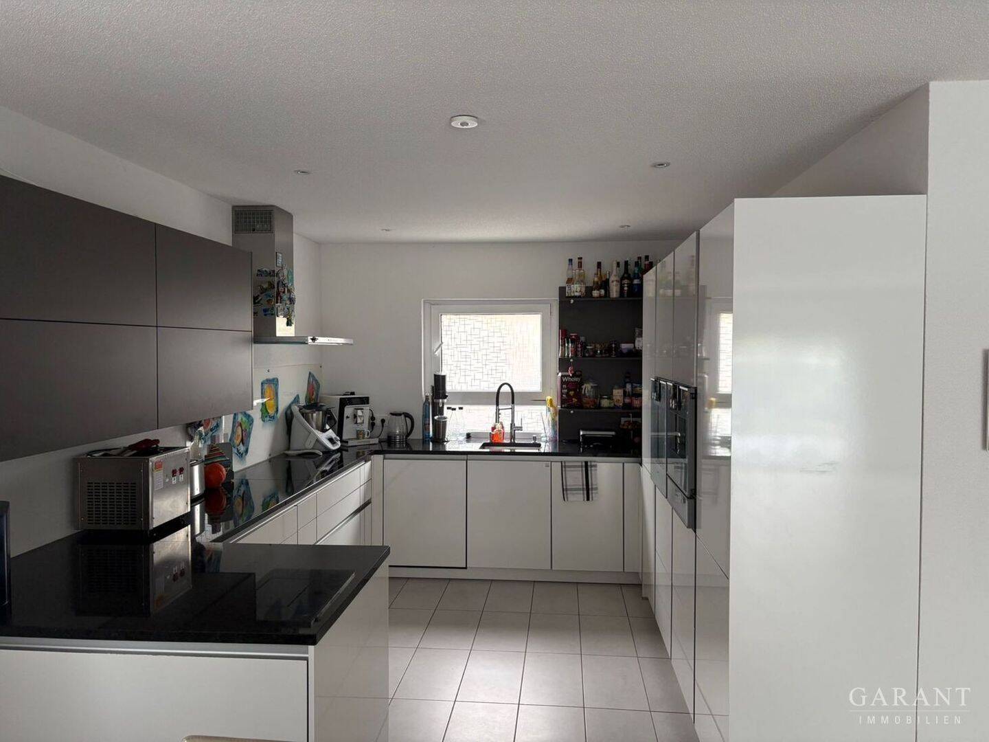 Exklusive, moderne Doppelhaushälfte mit Pool – ruhig, zentral und grenznah in Bad Säckingen, 79713 Bad Säckingen