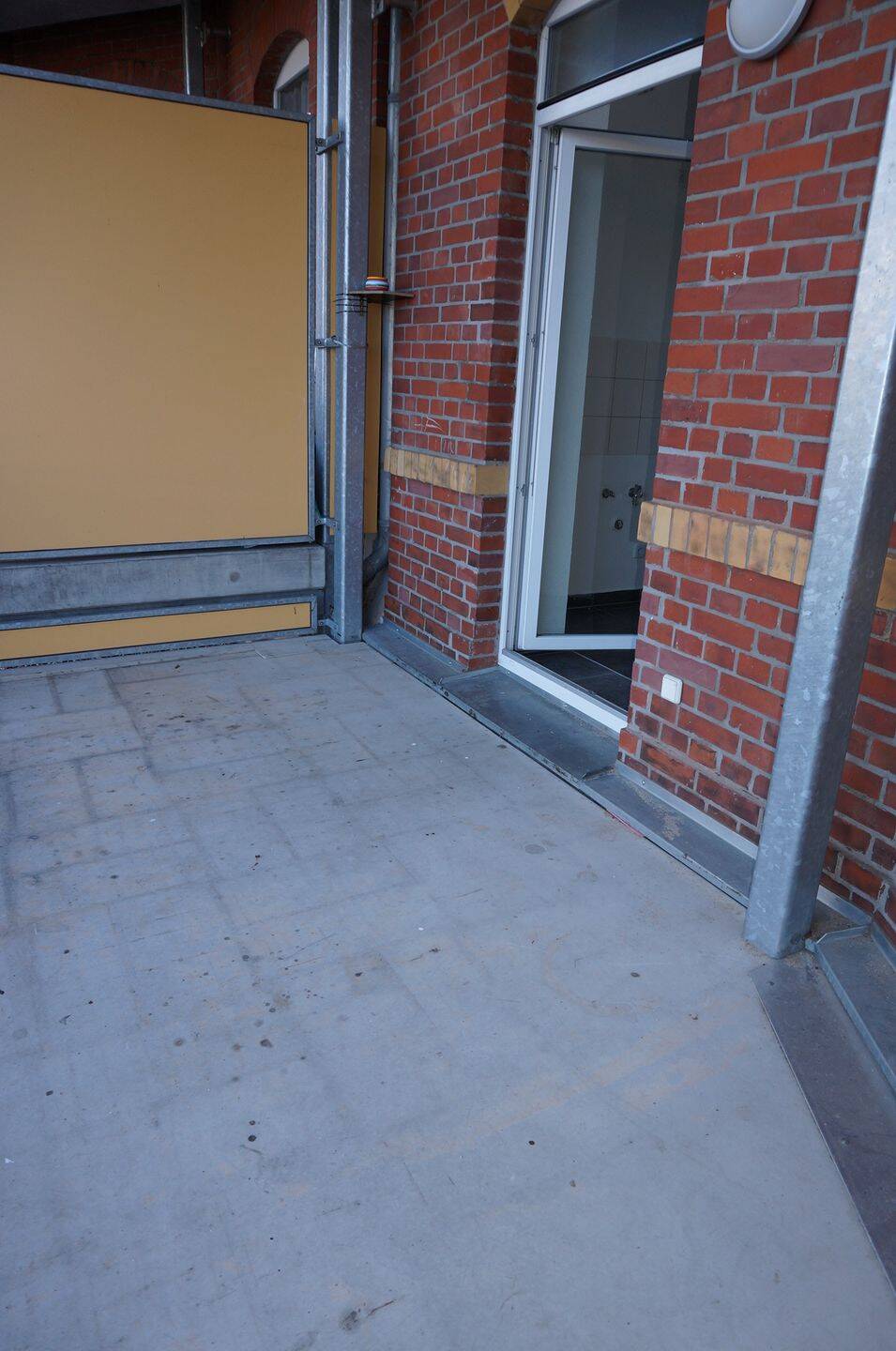 Sonniger, großer Balkon an der Küche (12 m²) u.v.m. !!!!, 9131 Chemnitz (Ebersdorf Hilbersdorf)