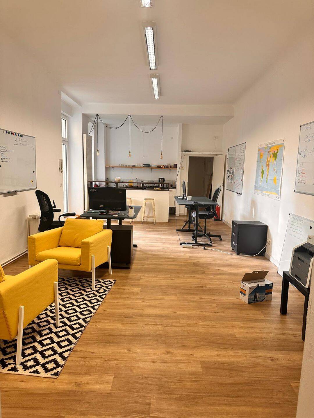 Wohnfläche oder Bürofläche zur Untermiete // Living or office space for sublet, 10437 Berlin (Pankow Prenzlauer Berg)