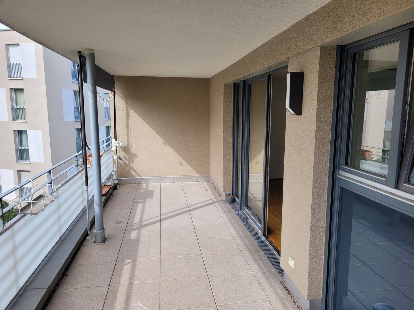 3-Zimmer Wohnung zentral in Feuerbach mit großem Balkon, Aufzug und TG-Stellplatz, 70469 Stuttgart (Feuerbach Zuffenhausen)