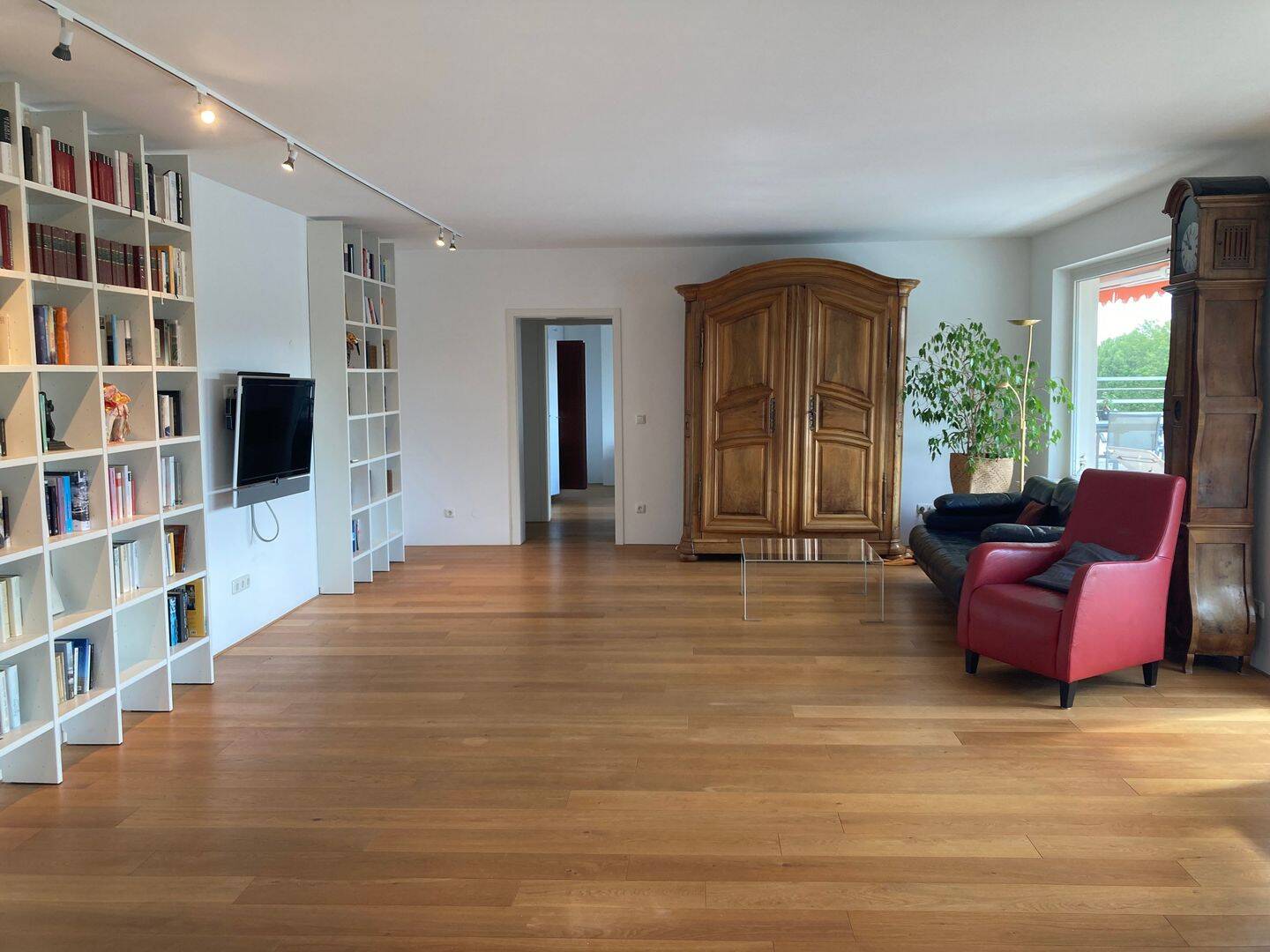 Repräsentatives Wohnen auf Zeit:  Möblierte Penthouse-Wohnung (143 qm) mit gr.Dachterrasse & TG-Stellplatz in Mainz -Gonsenheim direkt am Wald, 55124 Mainz (Gonsenheim Oberstadt)