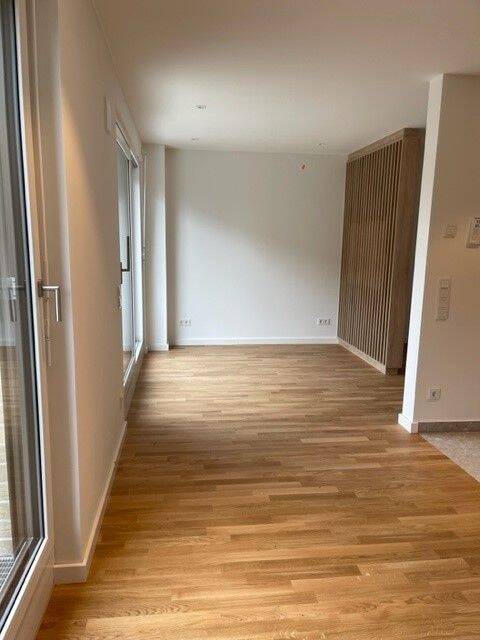 1,5-Zimmer-Dachterrassen-Wohnung mit hochwertiger Einbauküche in Unterschleißheim, 85716 Unterschleißheim