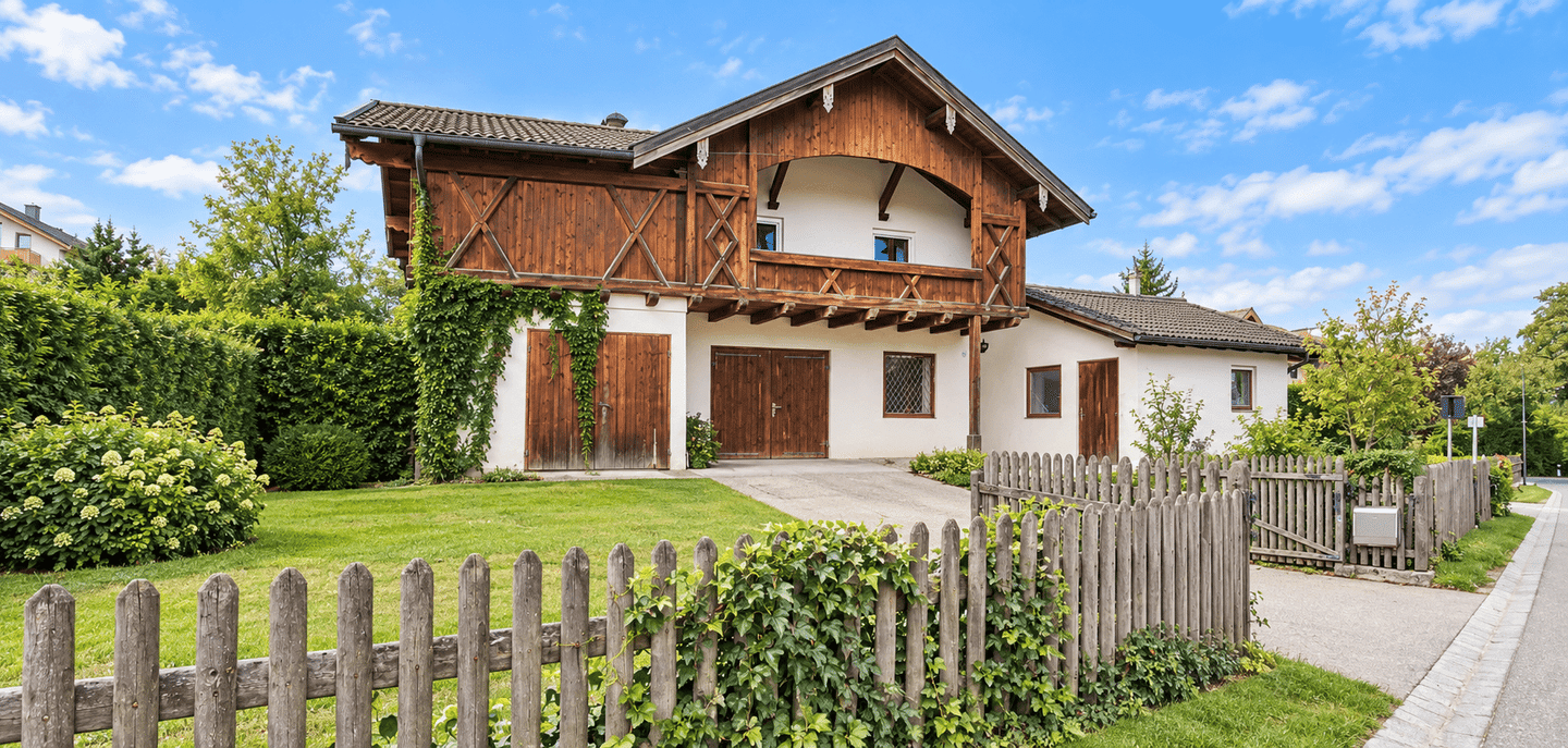 Alte Schmiede mit Wohnhaus & Nebengebäuden – viel Potenzial und Platz für Tiere, 82541 Münsing