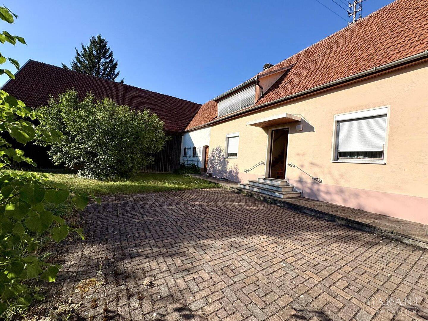 Ein Zuhause mit Geschichte – Charmantes freistehendes Einfamilienhaus aus den 1890er-Jahren, 86647 Buttenwiesen