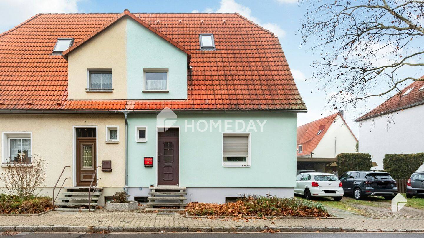 Ihr neues Zuhause: Doppelhaushälfte mit Garten und Platz für die Familie in Leuna, 6237 Leuna