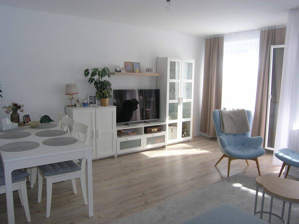 Helle 3-Zimmer-Wohnung mit Balkon -für höchstens 3 Personen-, 91207 Lauf a.d. Pegnitz (Lauf)