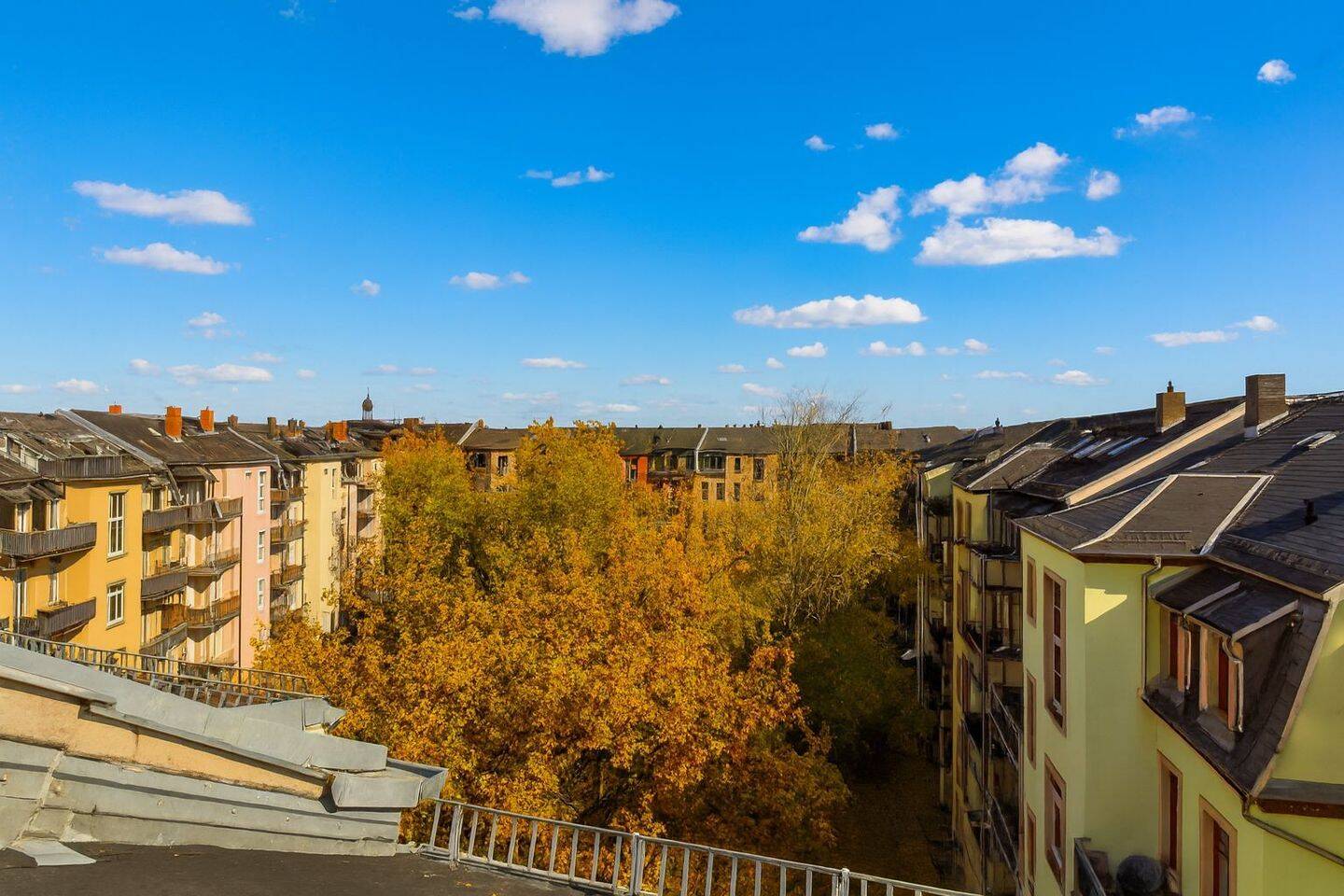 Über den Dächern der Leipziger Vorstadt – 3,5-Zimmer-Maisonette mit Weitblick, 1097 Dresden (Innere Neustadt Leipziger Vorstadt Pieschen-Nord/Trachenberge Äußere Neustadt)