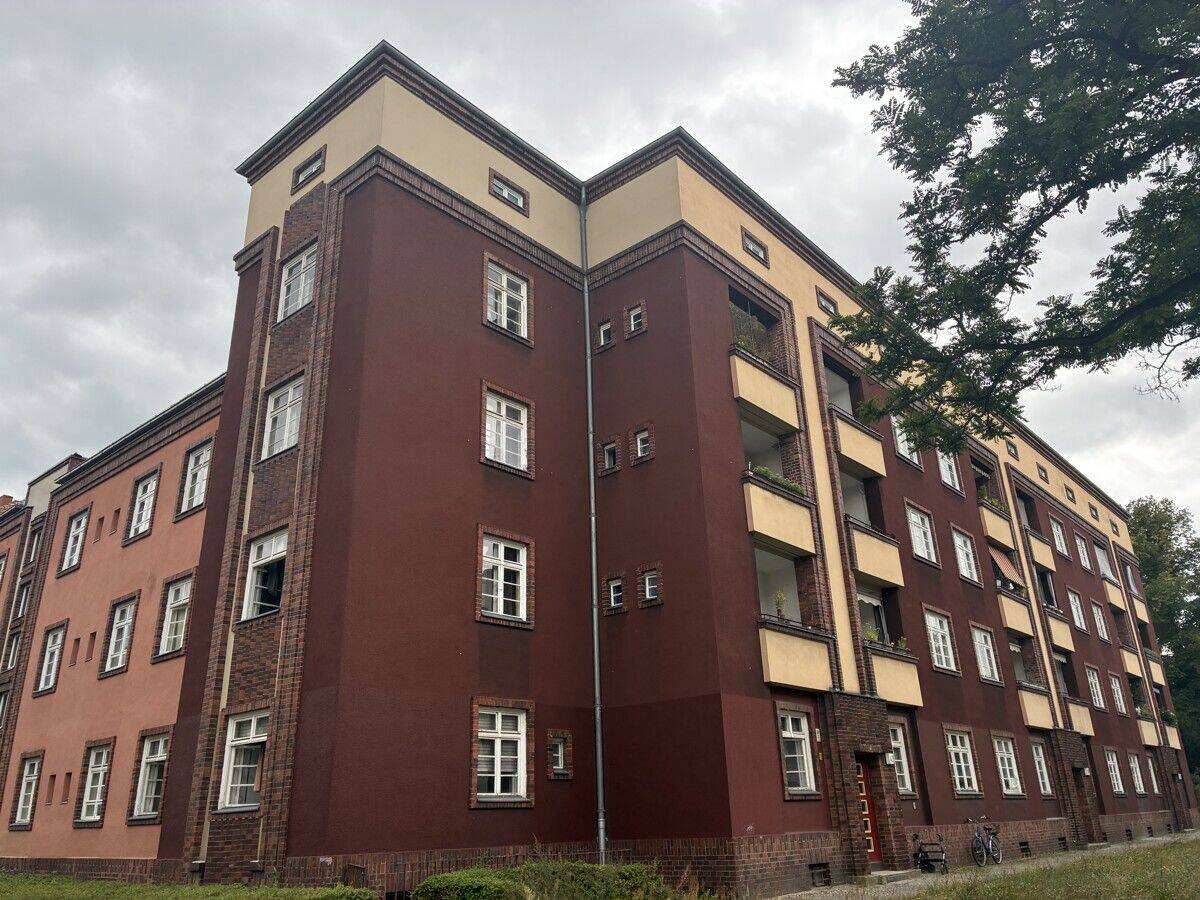 Bezugsfreie Altbauwohnung mit Stil und charmantem Balkon, 13595 Berlin (Spandau Kolonie Bocksfelde Pichelsdorf Wilhelmstadt)