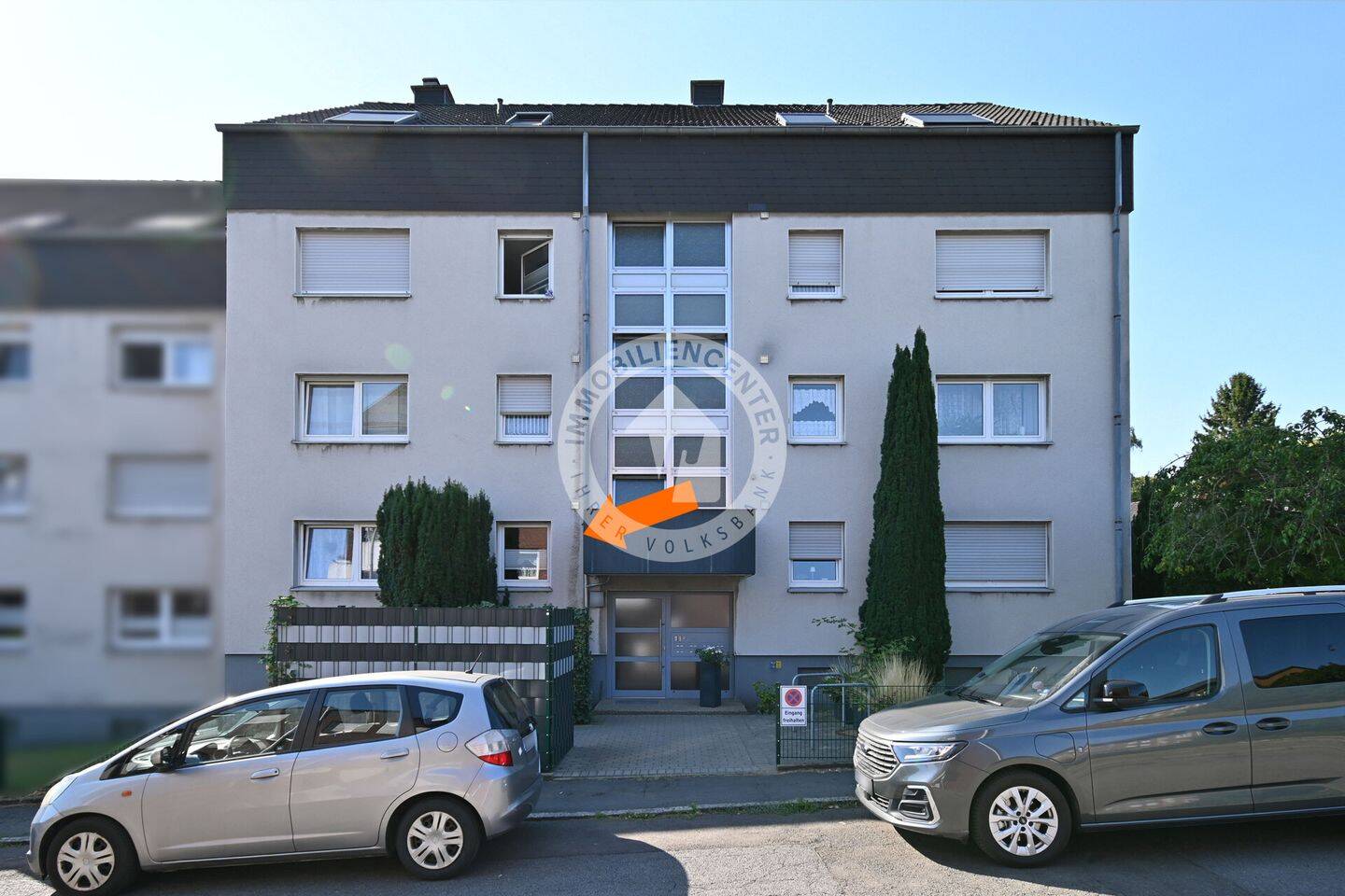 Einzugsbereite 4-Zimmer-Wohnung in beliebter Lage – inklusive Garage und Stellplatz!, 44287 Dortmund (Aplerbeck Aplerbecker Mark Berghofen Schüren Sölde)