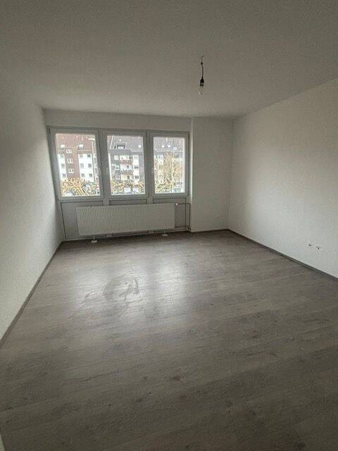 Großzügige Wohnung direkt am Saarbrücker Schloß, 66117 Saarbrücken