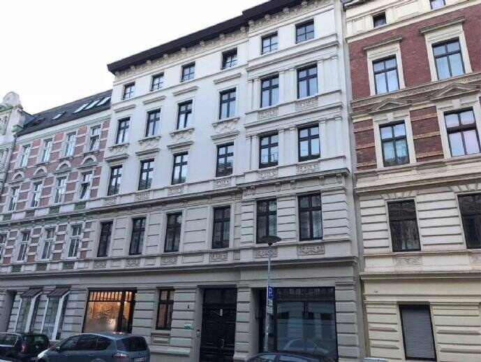 Gemütliche 3-Zimmerwohnung über 2 Etagen zu vermieten!, 39112 Magdeburg (Leipziger Str. Sudenburg)