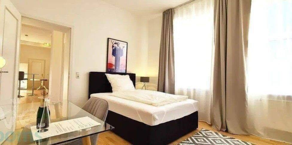 Ab Sofort – Perfekte Innenstadtlage Wiesbaden – voll möblierte WG-Zimmer in 3er WG – all inkl. Miete, 65185 Wiesbaden (Wiesbaden)