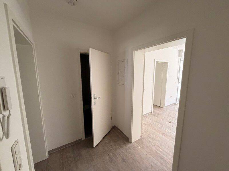 Mitten drin statt nur dabei: zentrale 2,5-Zimmer-Wohnung, 44328 Dortmund (Scharnhorst)