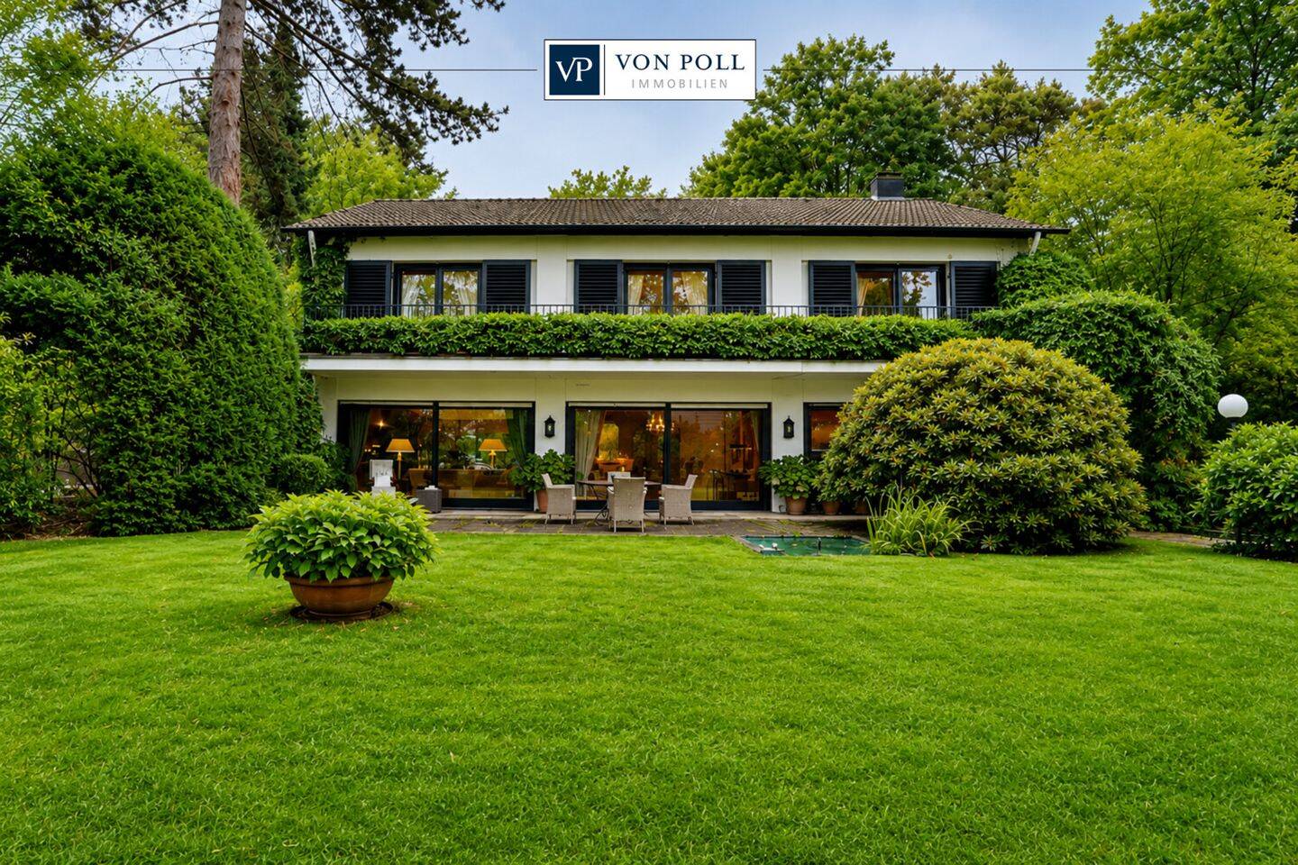 Ein Zuhause mit außergewöhnlich viel Raum – Villa in begehrter Waldrandlage, 53125 Bonn