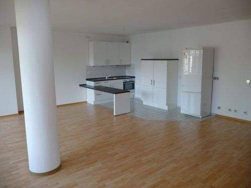 Wunderschöne, geräumige 1 Zimmer-Wohnung mit Einbauküche und Balkon im II. OG, 40237 Düsseldorf (Düsseltal Flingern Nord Mörsenbroich)