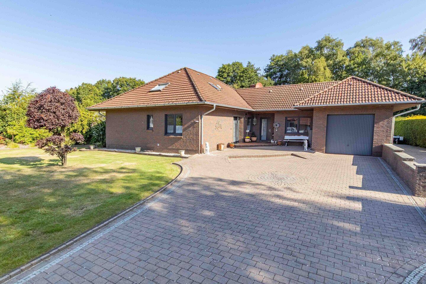 Großzügiger Bungalow mit großem Grundstück und vielseitigen Nutzungsmöglichkeiten in Ardorf !, 26409 Wittmund