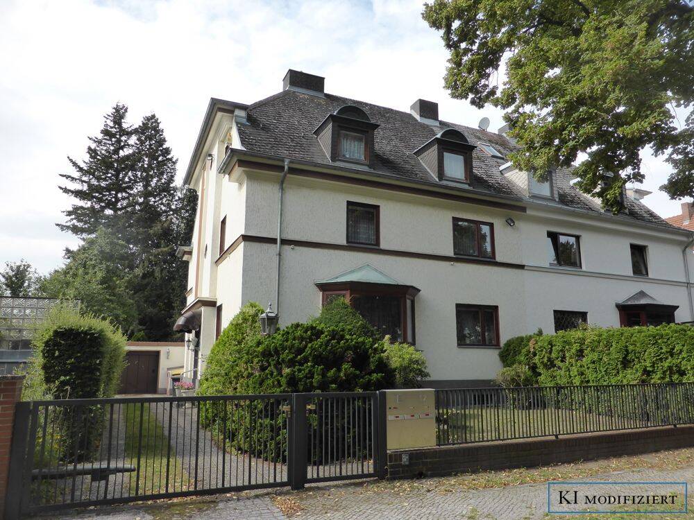 Bezugsfreies Ein- bis Dreifamilienhaus mit Potential im Herzen von Lichterfelde West!, 12205 Berlin (Steglitz-Zehlendorf Lichterfelde)
