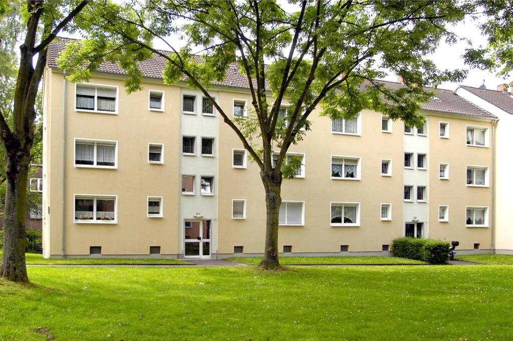 Große Küche plus 2 Zimmer und Balkon!, 47055 Duisburg (Neudorf-Süd Wanheim-Angerhausen Wanheimerort)