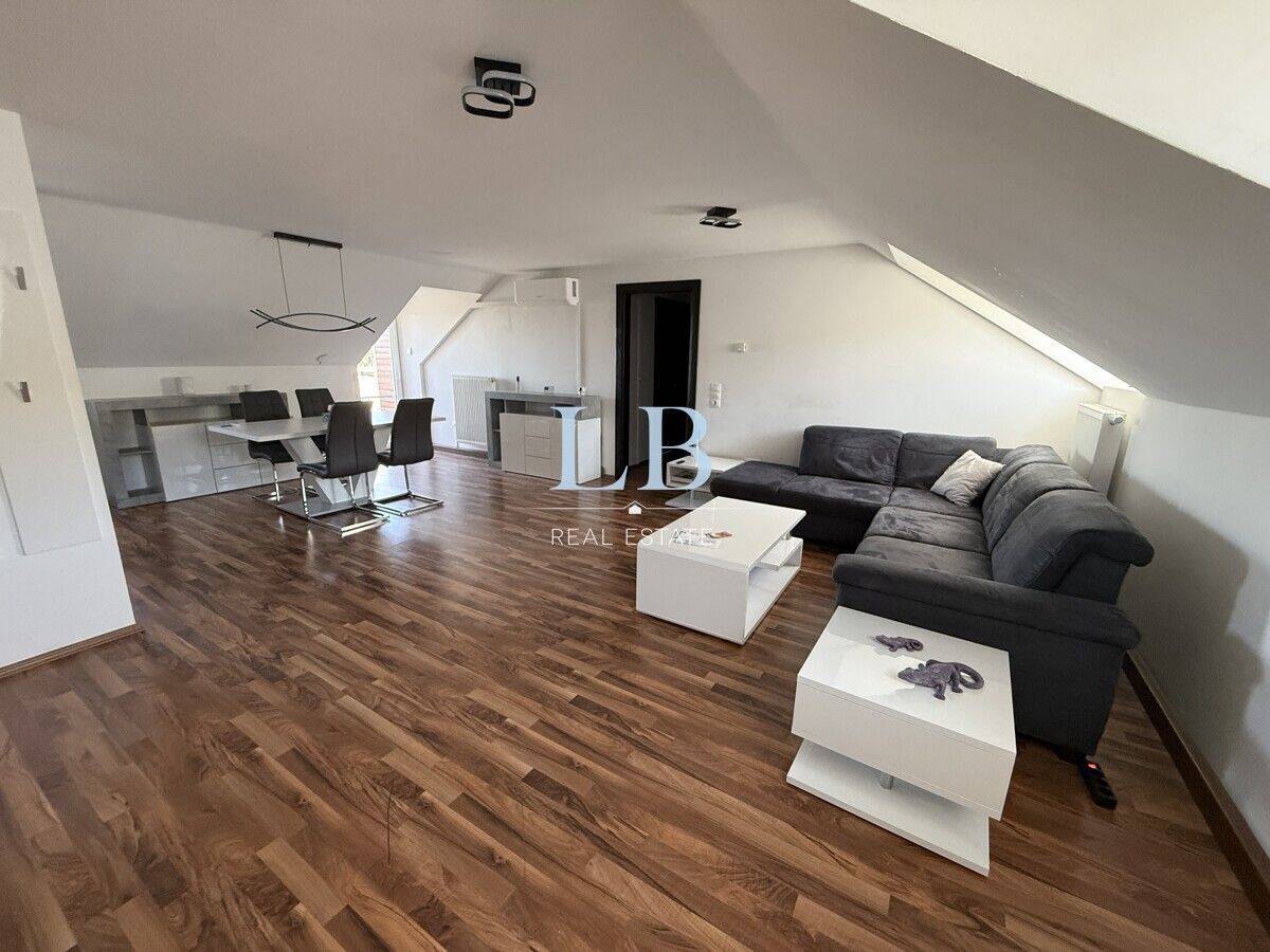 Profitables Investment: 3-Zimmer-Dachgeschosswohnung in Unmittelbarer Hochschulnähe 27.8, 66482 Zweibrücken
