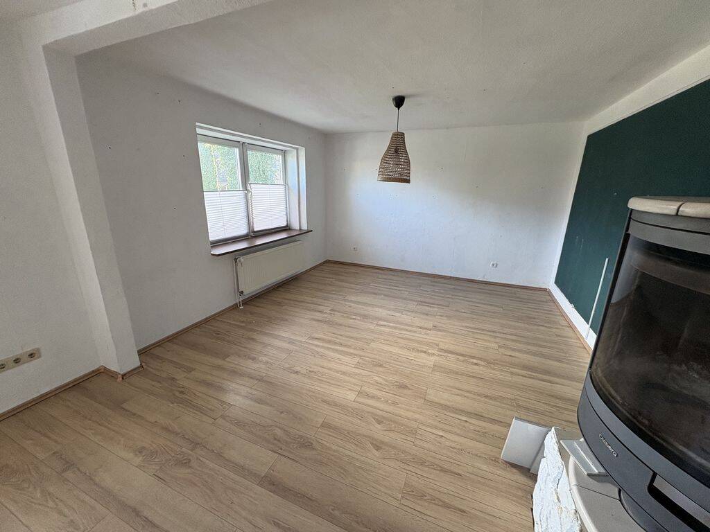 Großes Einfamilienhaus mit Einliegerwohnung , Carport, großem Garten auf großem Grundstück, 27442 Gnarrenburg