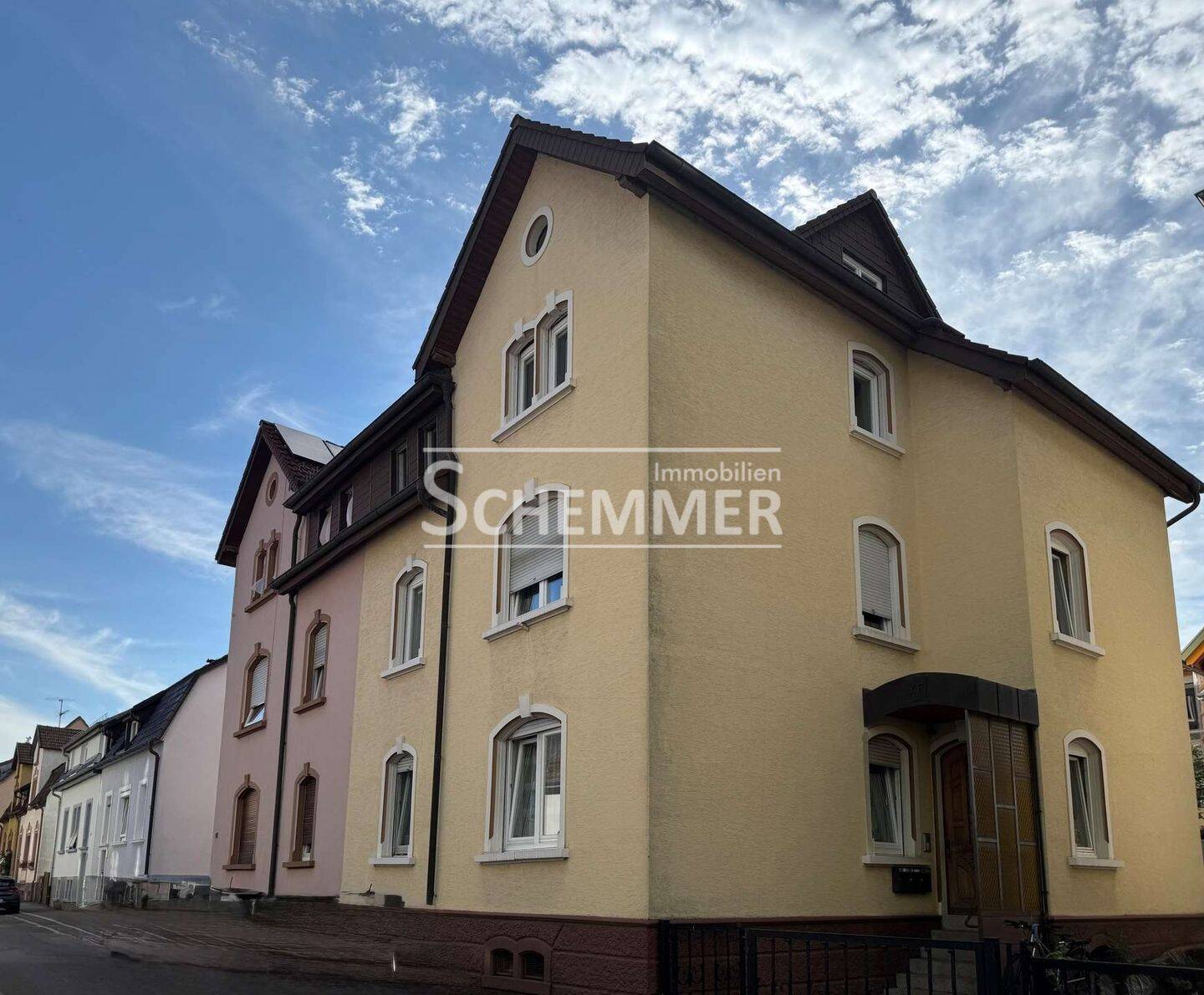 Waldkirch ++ Außergewöhnliche, zentrale 4-Zi.-Mais.-Wohnung, ohne Balkon, 79183 Waldkirch