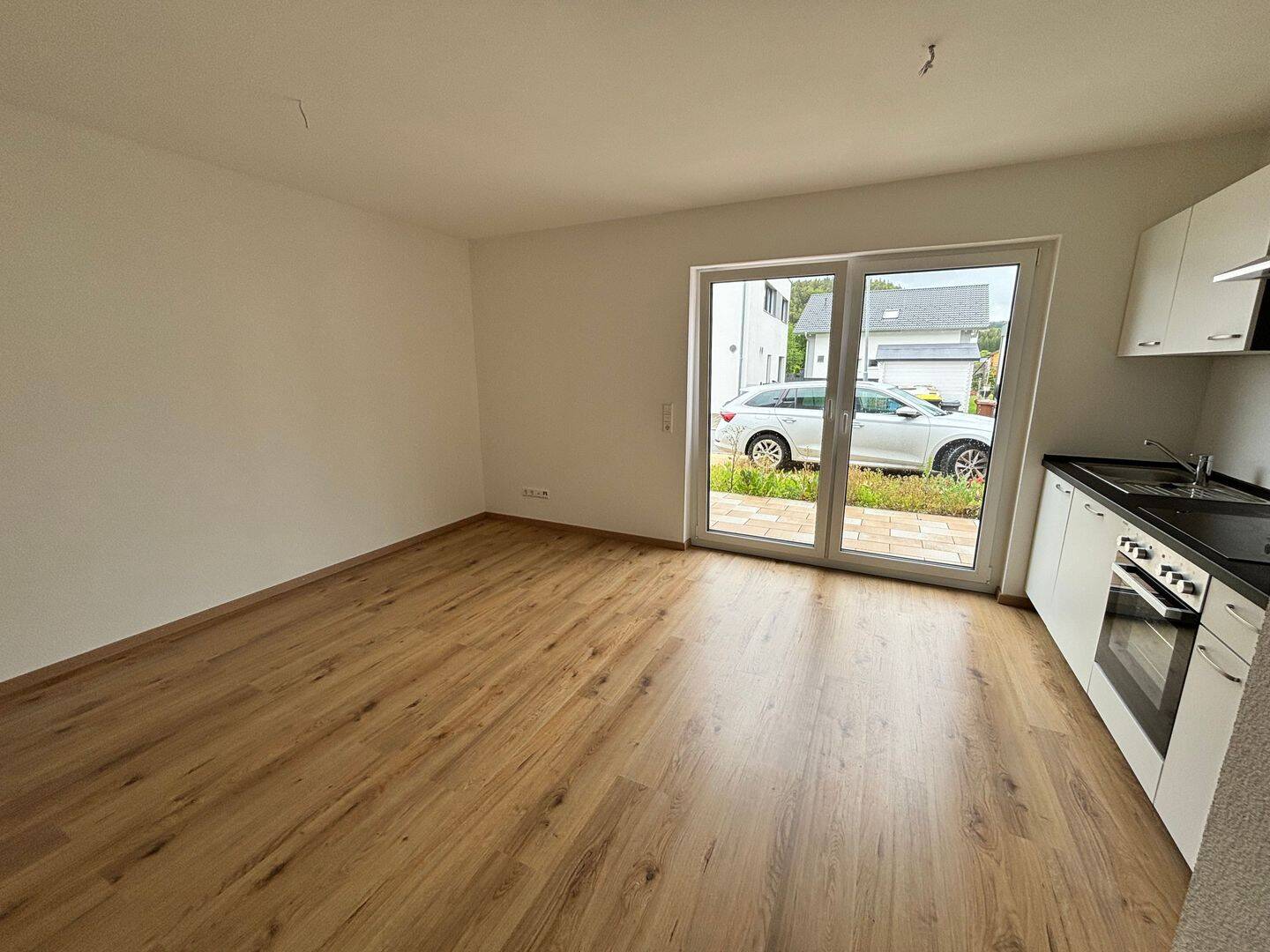 Geschmackvolle moderne Wohnung mit zwei Zimmern und Küchenzeile, 78194 Immendingen